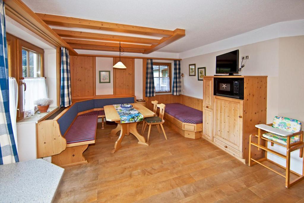Landhotel Rauchenwalderhof Майргофен Номер фото