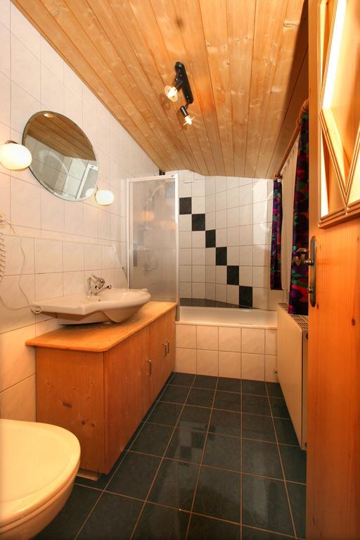 Landhotel Rauchenwalderhof Майргофен Номер фото